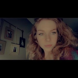 Meet your Posher, Brenna